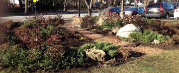 Deerfield Baha&#039;i Train Station Garden